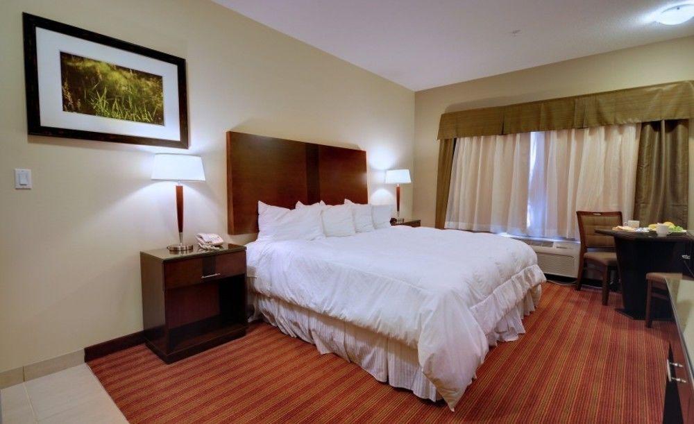 Sigma Inn & Suites Hudson'S Hope Hudson Hope Dış mekan fotoğraf