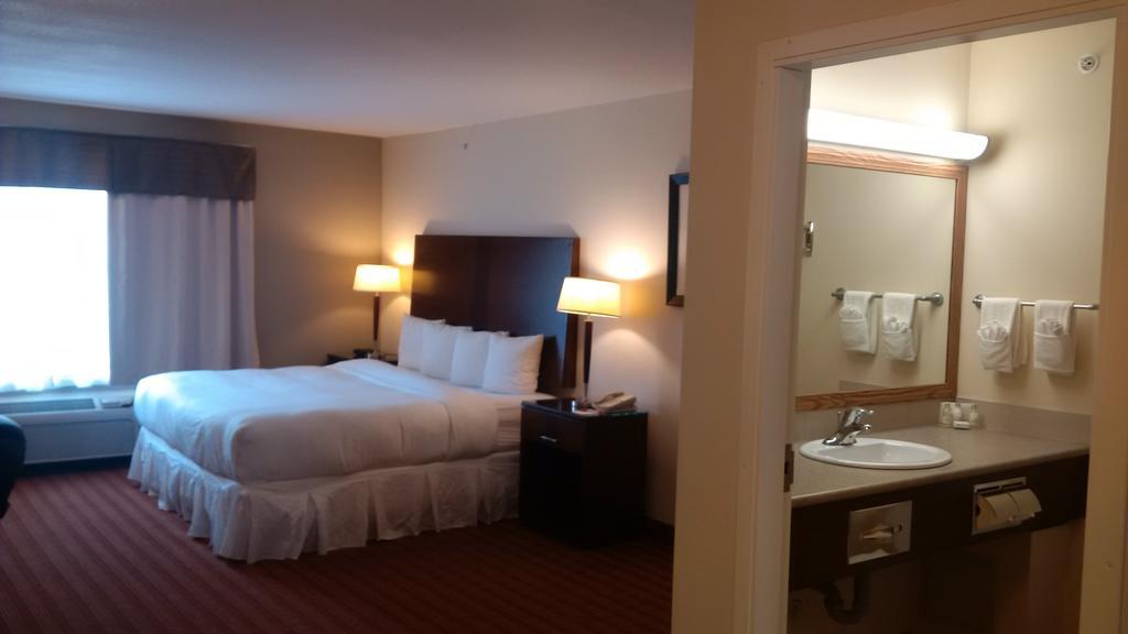Sigma Inn & Suites Hudson'S Hope Hudson Hope Dış mekan fotoğraf