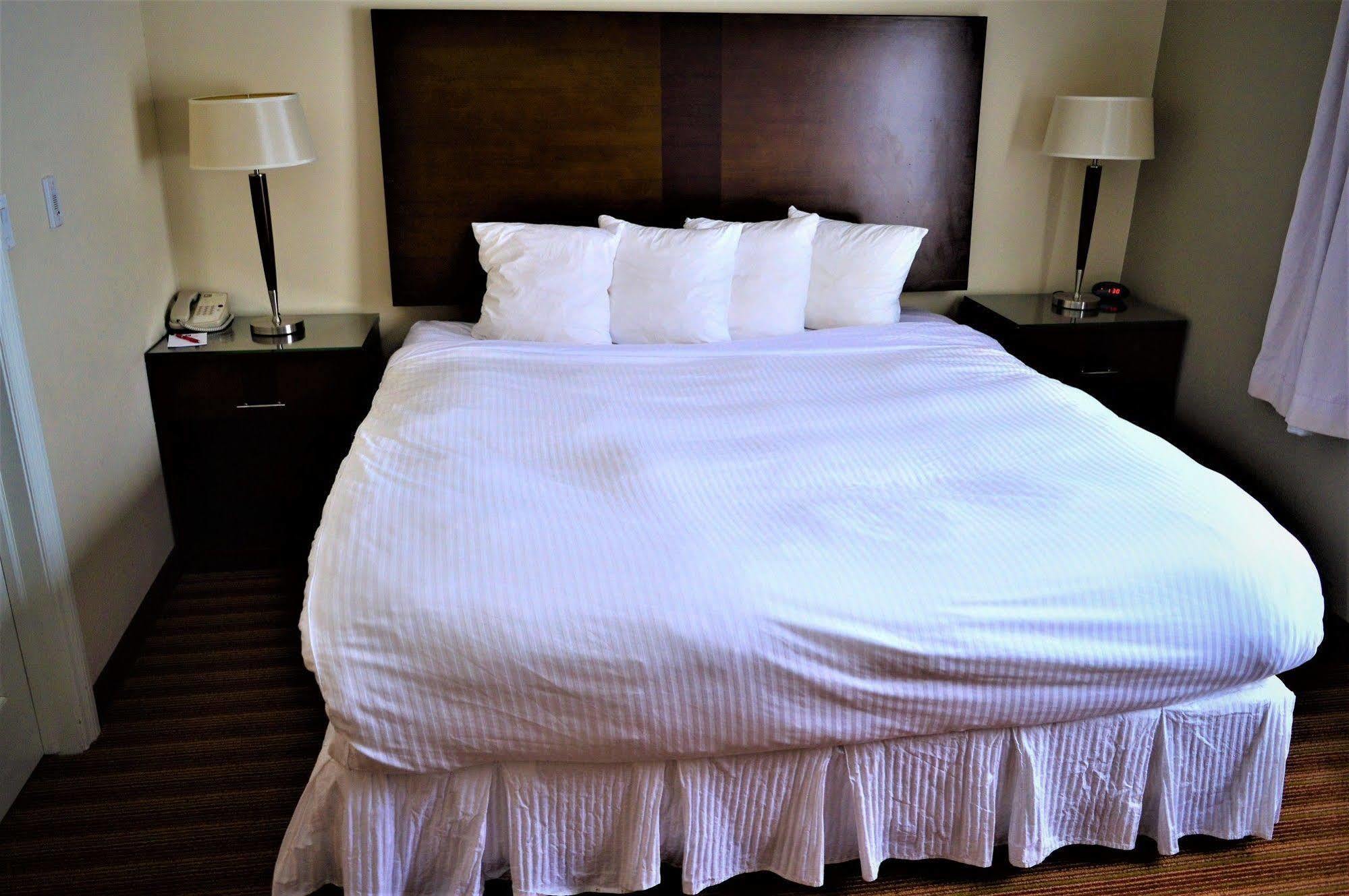 Sigma Inn & Suites Hudson'S Hope Hudson Hope Dış mekan fotoğraf